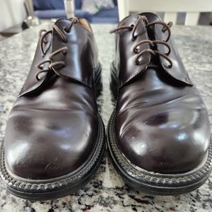 Size 9.5 mens J.Crew casual/dress shoes